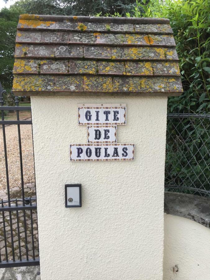 Gite De Poulas Couffy Exterior foto